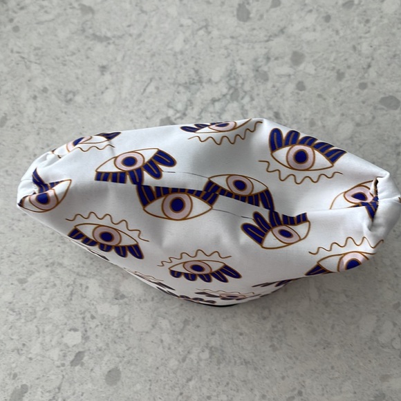 New! Evil eye 🧿 makeup bag!! - Picture 5 of 6